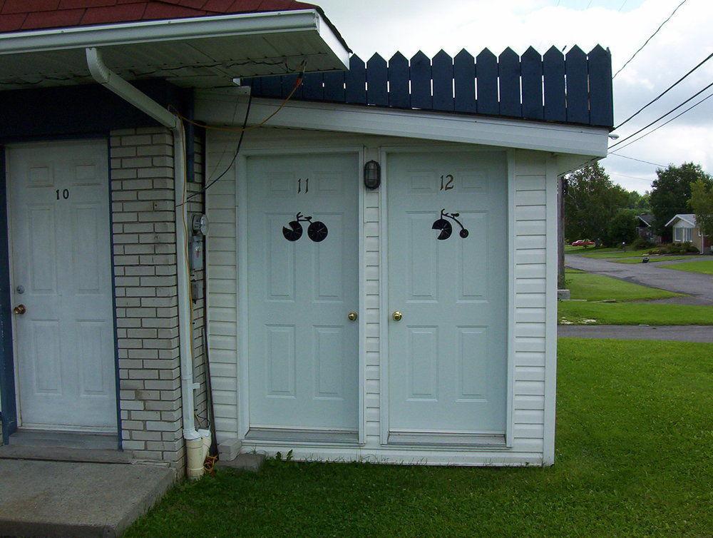 Motel Montgolfiere Jp Saint-Jean-sur-Richelieu Exterior foto