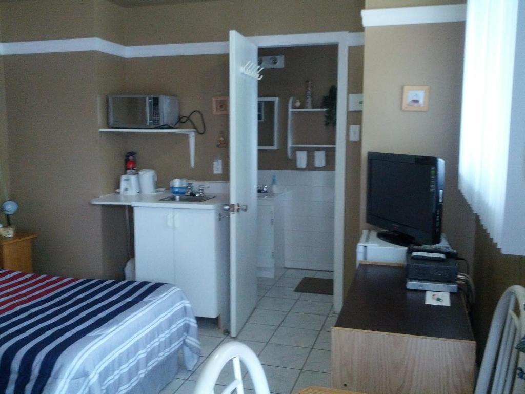 Motel Montgolfiere Jp Saint-Jean-sur-Richelieu Habitación foto