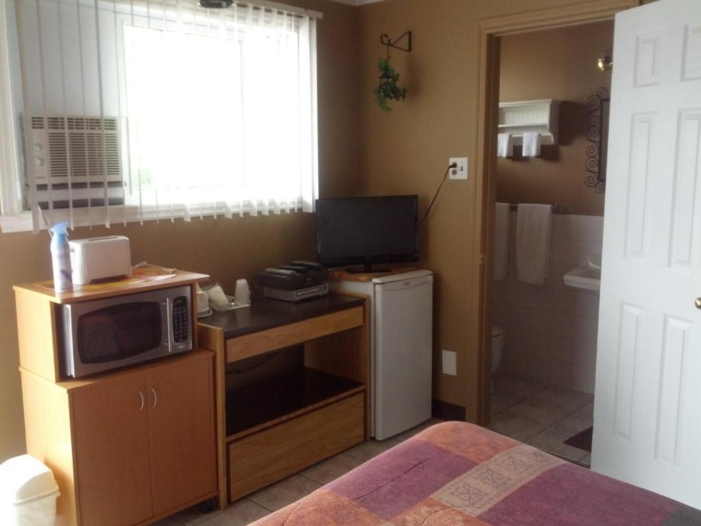 Motel Montgolfiere Jp Saint-Jean-sur-Richelieu Habitación foto